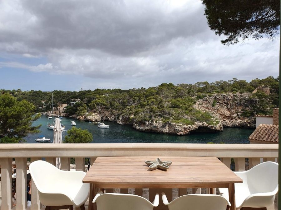  - Casa de pueblo reformada con mucho gusto en el Puerto de Cala Figuera